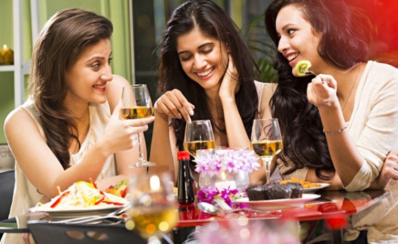 Alcohol may encourage binge eating: Research